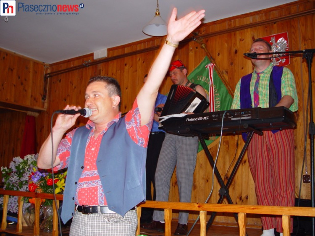 ROK 2003: 75-lecie Ochotniczej Straży Pożarnej w Mrokowie