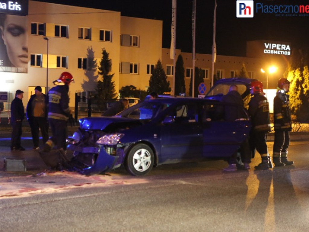 Wypadek na obwodnicy Piaseczna. Ruch wahadłowy