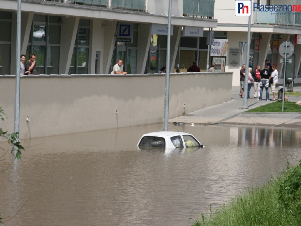 2010 rok: Piaseczno pod wodą!
