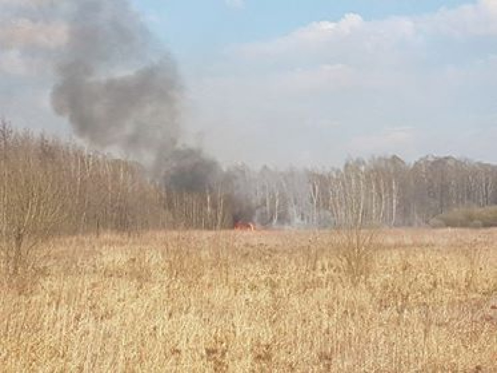Samolot gaśniczy nad Baniochą