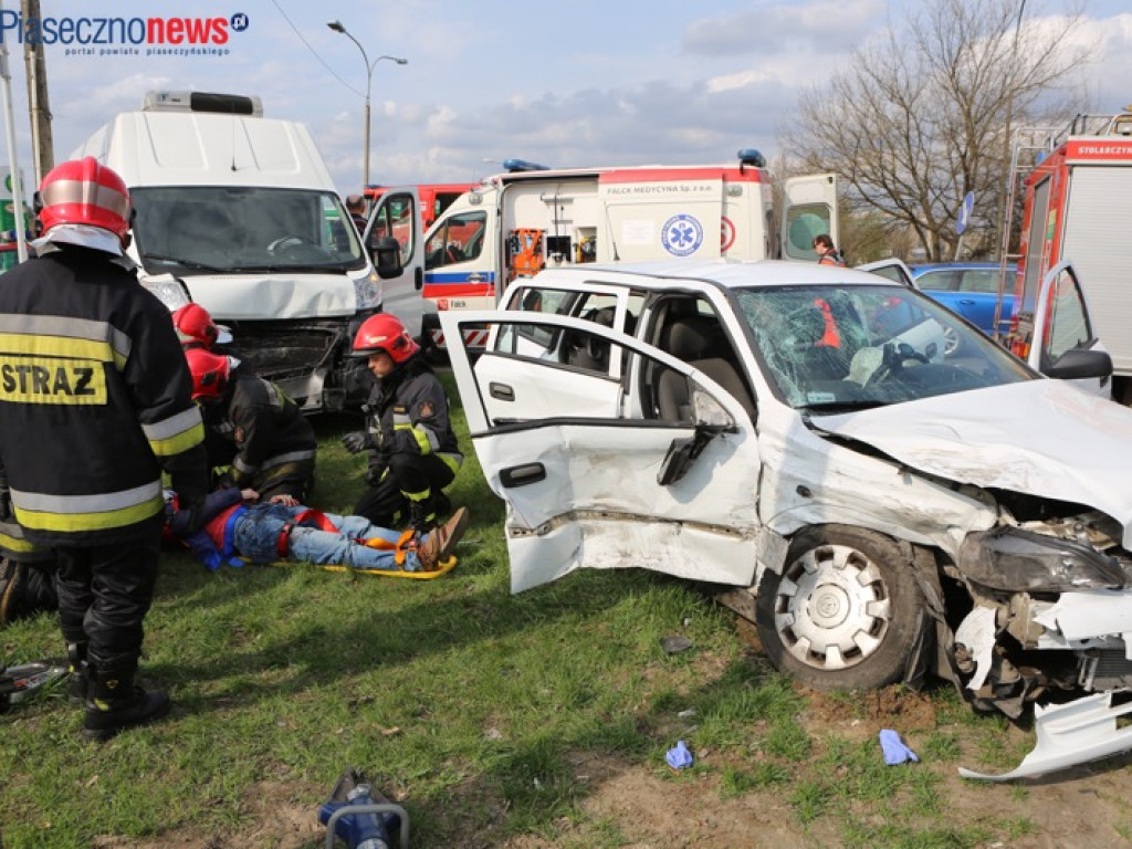 Wypadek na ul. Okulickiego. Są ranni [UAKTUALNIENIE]