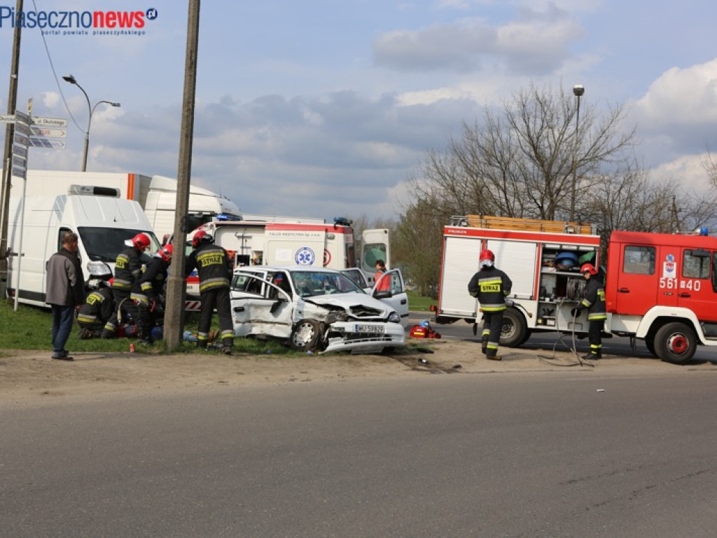 Wypadek na ul. Okulickiego. Są ranni [UAKTUALNIENIE]