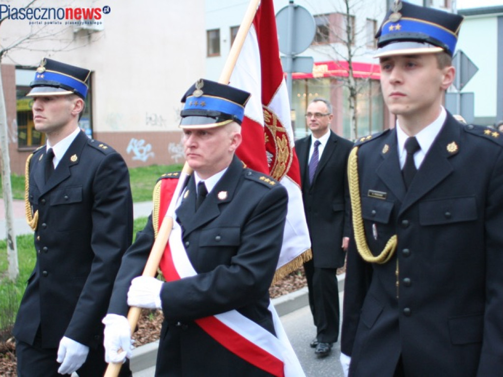 ROK 2010: Złożono hołd ofiarom katastrofy smoleńskiej