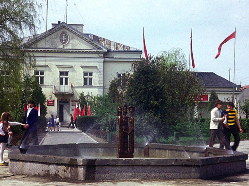 Tak się święcił 1 Maja. Kto nie maszerował, ten klaskał