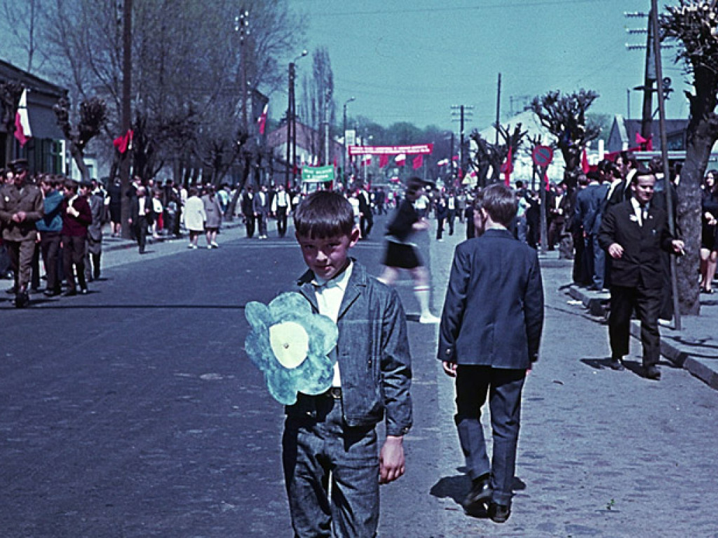 Tak się święcił 1 Maja. Kto nie maszerował, ten klaskał