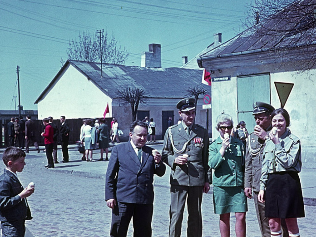Tak się święcił 1 Maja. Kto nie maszerował, ten klaskał