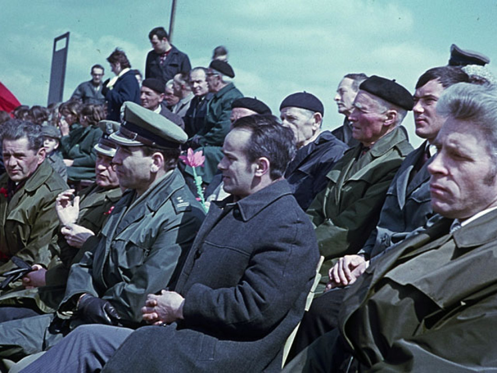 Tak się święcił 1 Maja. Kto nie maszerował, ten klaskał