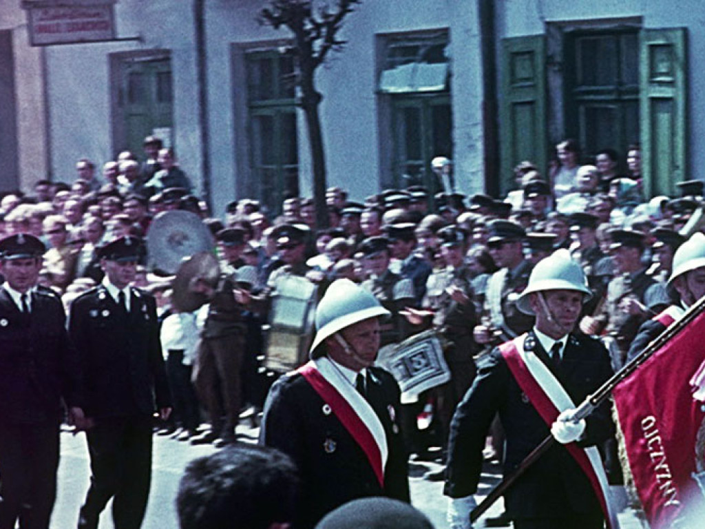 Tak się święcił 1 Maja. Kto nie maszerował, ten klaskał