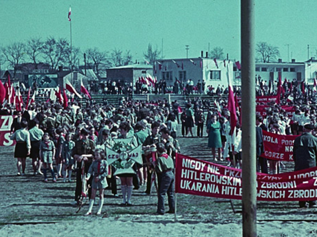 Tak się święcił 1 Maja. Kto nie maszerował, ten klaskał