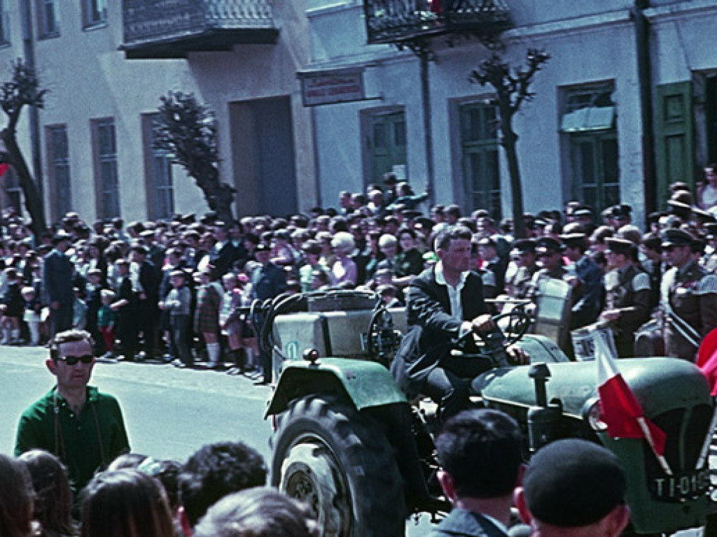 Tak się święcił 1 Maja. Kto nie maszerował, ten klaskał