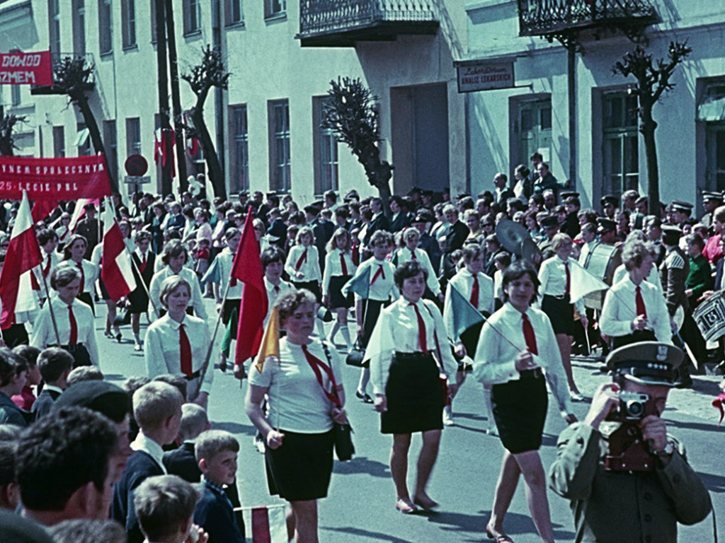Tak się święcił 1 Maja. Kto nie maszerował, ten klaskał