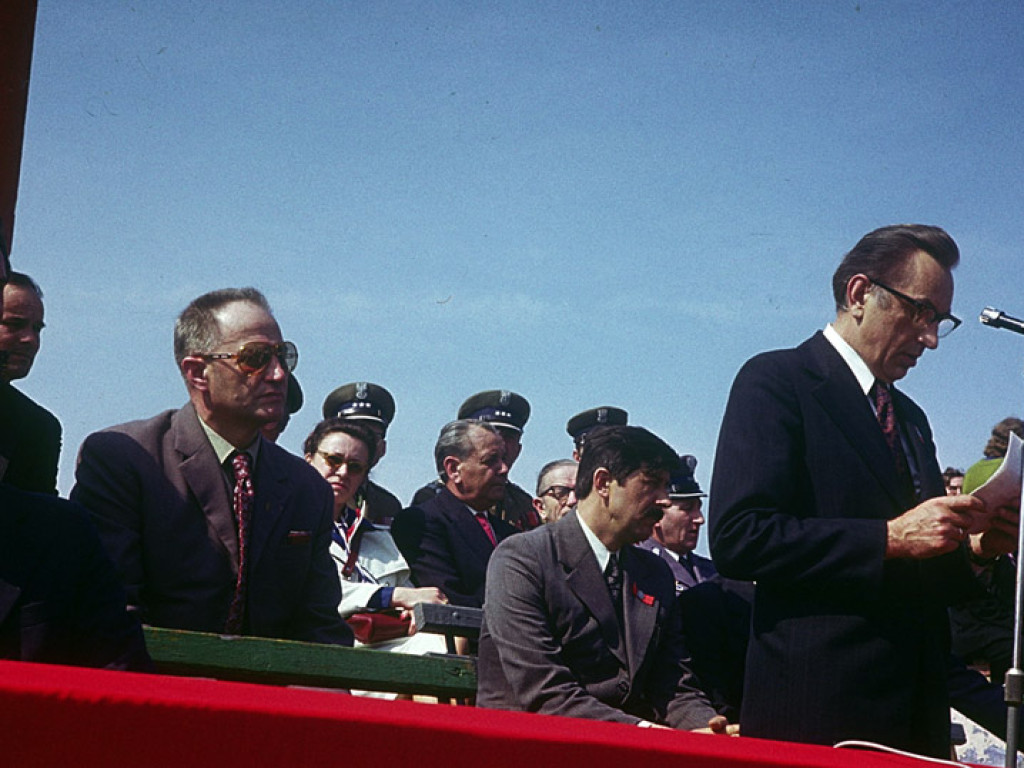 Tak się święcił 1 Maja. Kto nie maszerował, ten klaskał