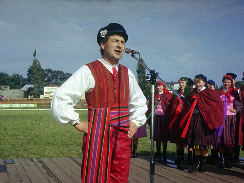 Tak się święcił 1 Maja. Kto nie maszerował, ten klaskał