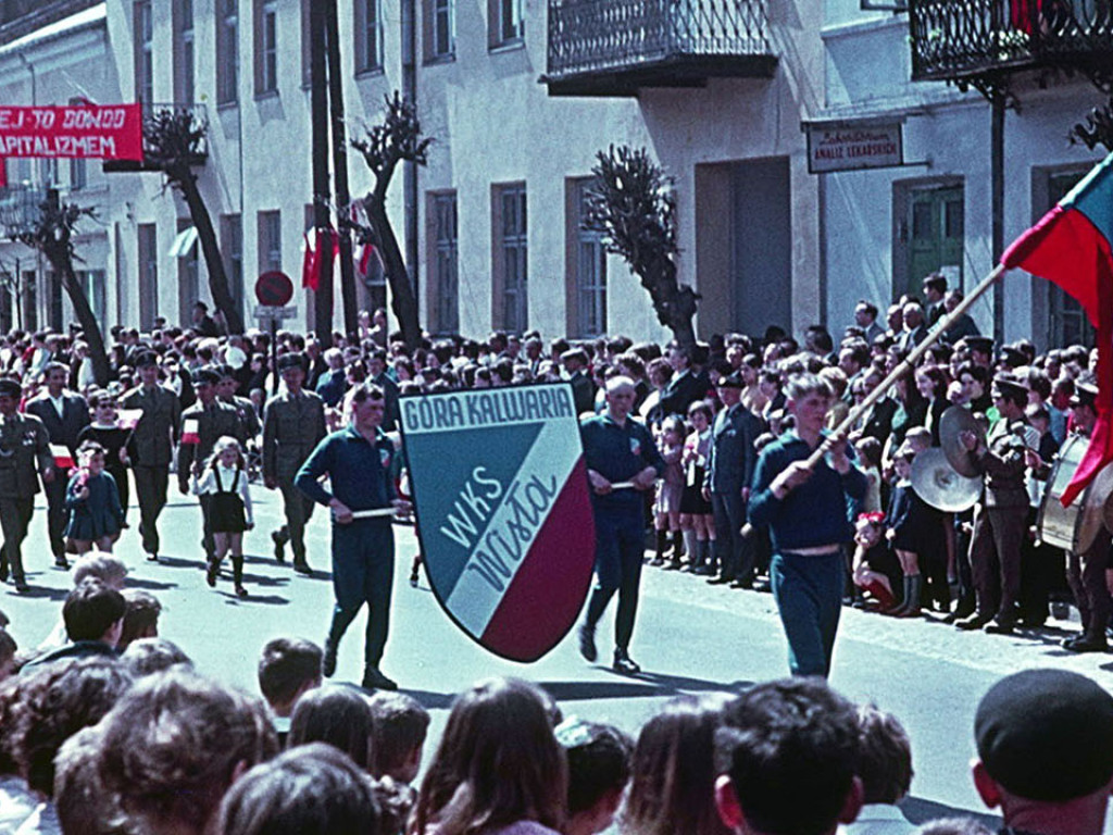 Tak się święcił 1 Maja. Kto nie maszerował, ten klaskał