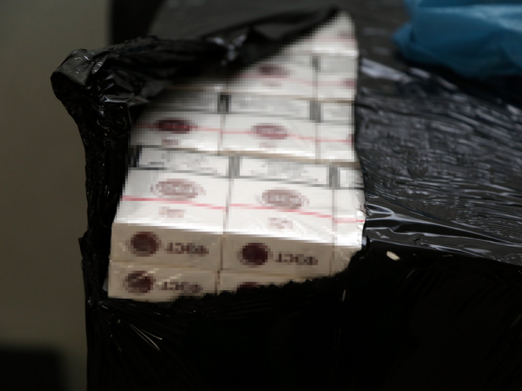 Zlikwidowano nielegalną fabrykę papierosów w Mysiadle
