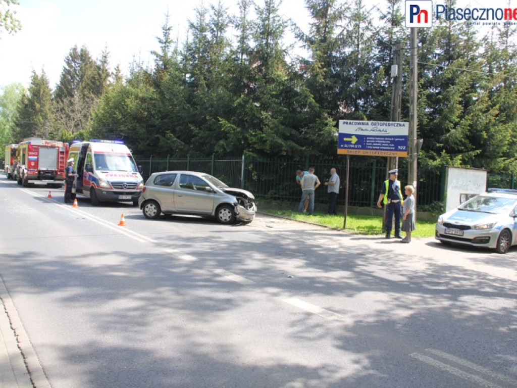 Popularna aktorka w szpitalu, auto rozbite