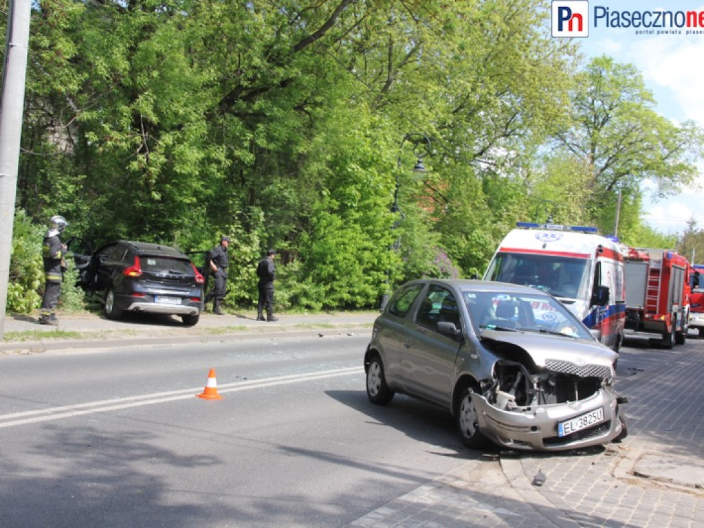 Popularna aktorka w szpitalu, auto rozbite