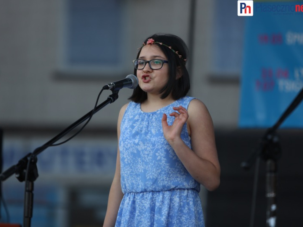 Koncert charytatywny na rynku