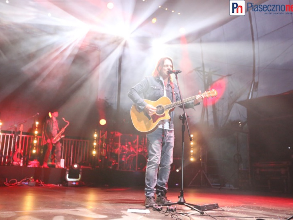 Wokalista Genesis zaśpiewał w Lesznowoli