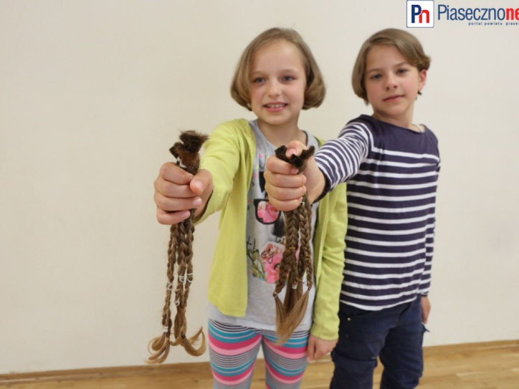 Uczennice wsparły kobiety chore na raka