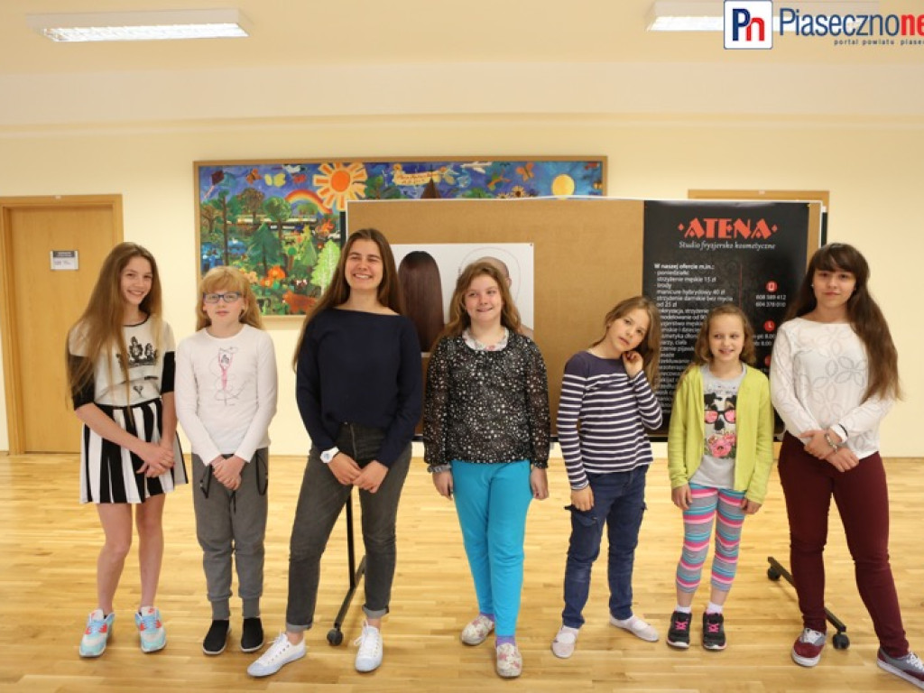 Uczennice wsparły kobiety chore na raka