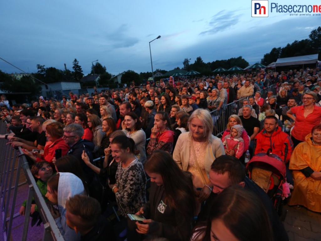 W Tarczynie rozpoczął się magiczny koncert Andrzeja Piasecznego
