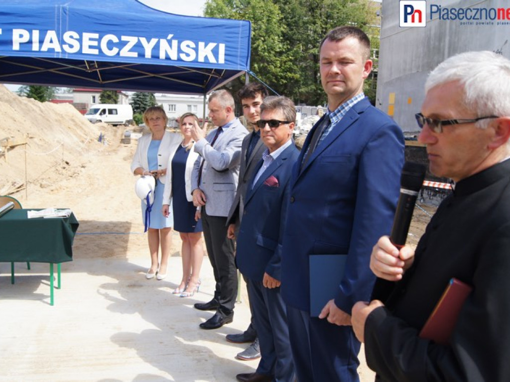 Pamięci przyszłych pokoleń