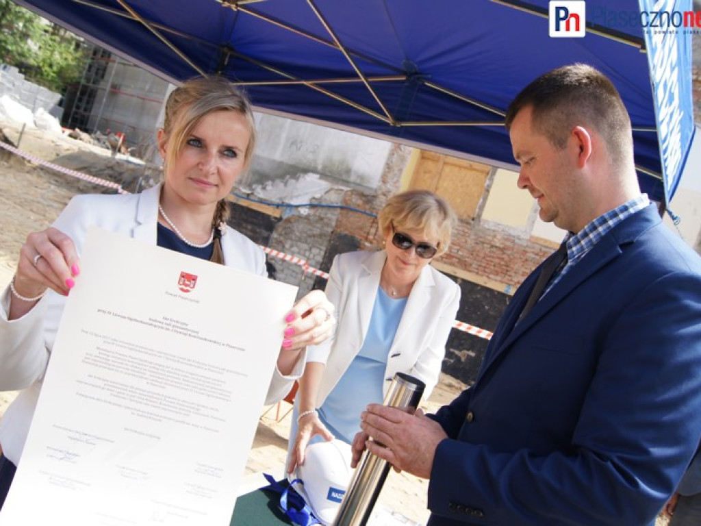 Pamięci przyszłych pokoleń