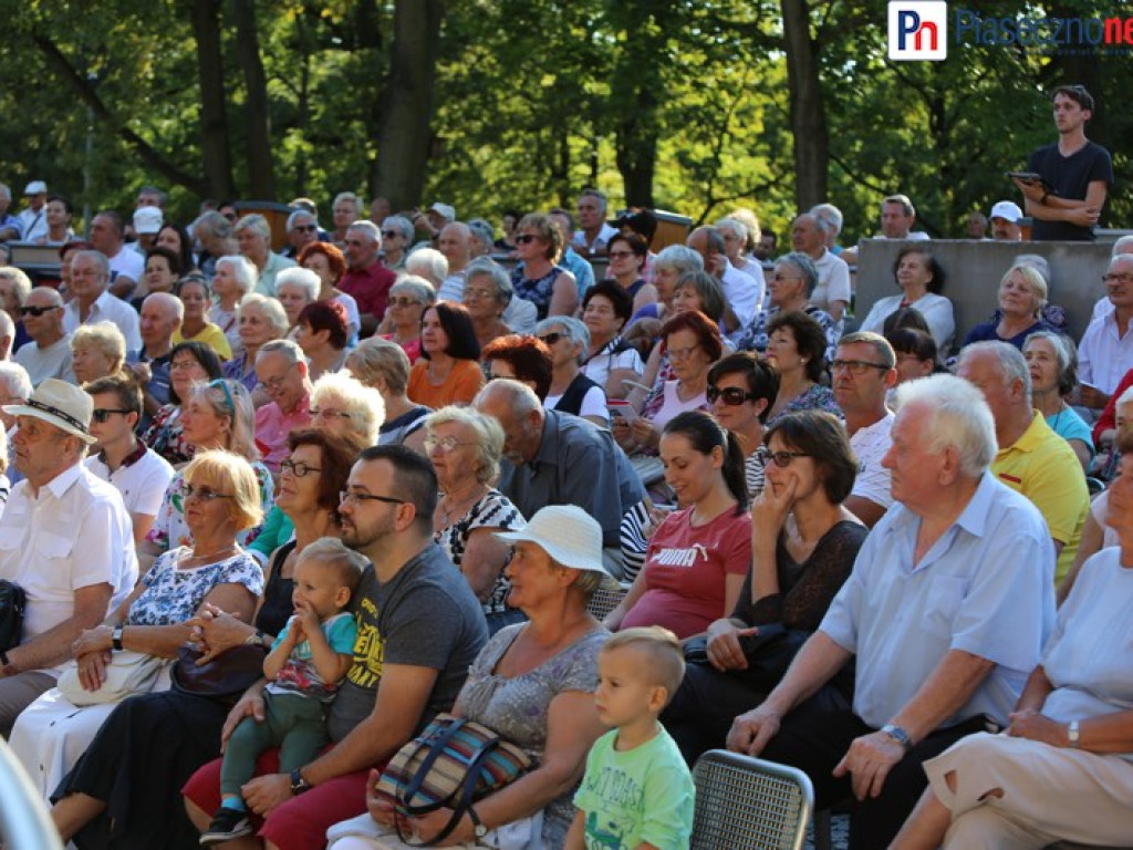 W Parku Zdrojowym muzycznie i patriotycznie [AKTUALIZACJA]