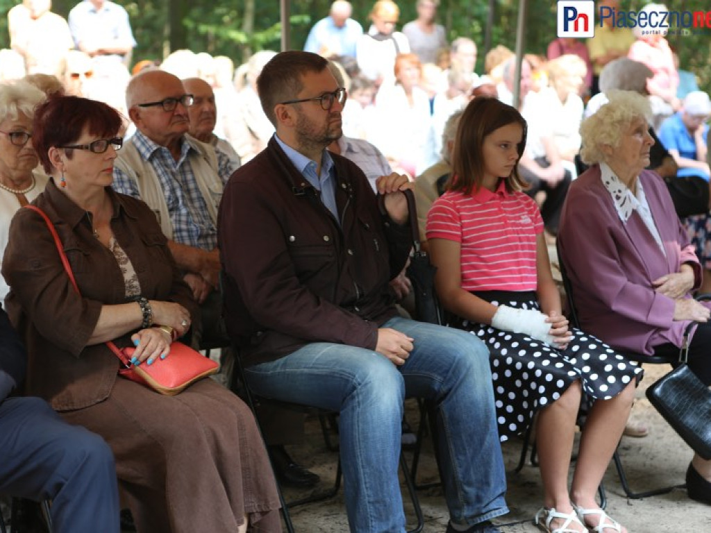 Oddali hołd poległym w Lasach Chojnowskich