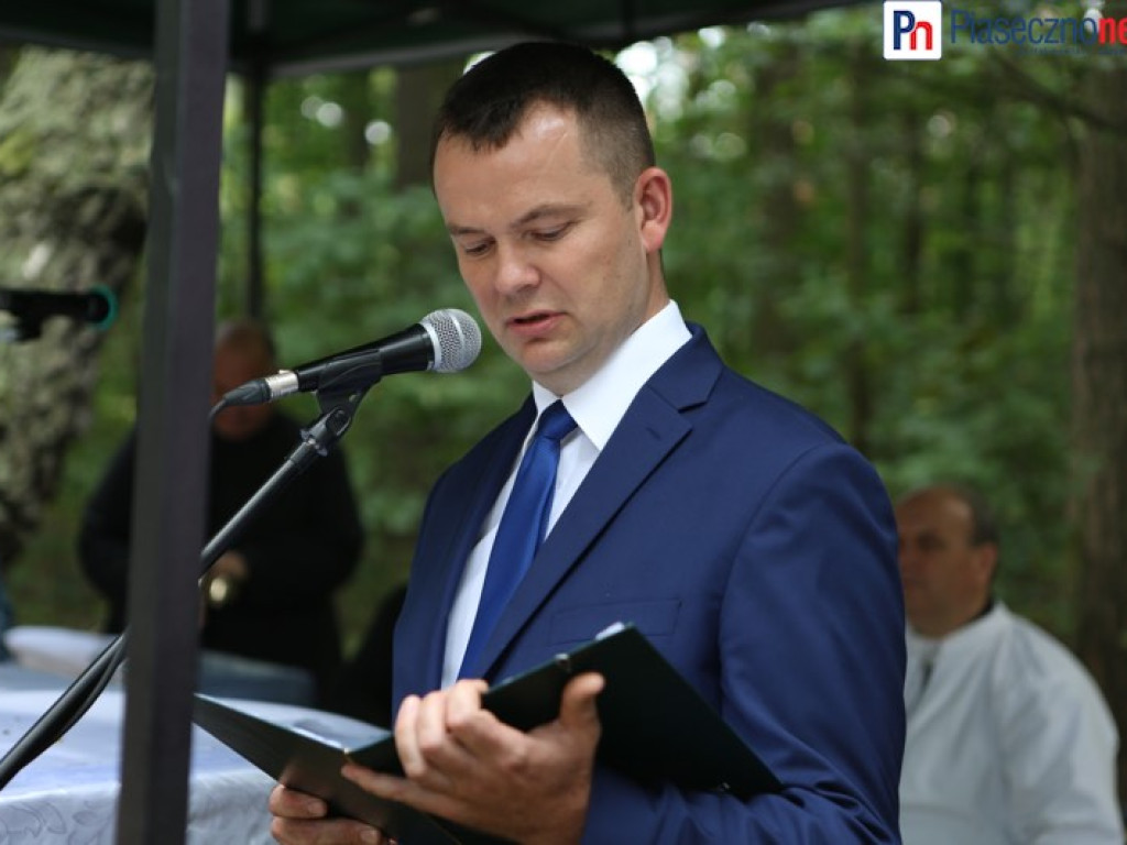 Oddali hołd poległym w Lasach Chojnowskich