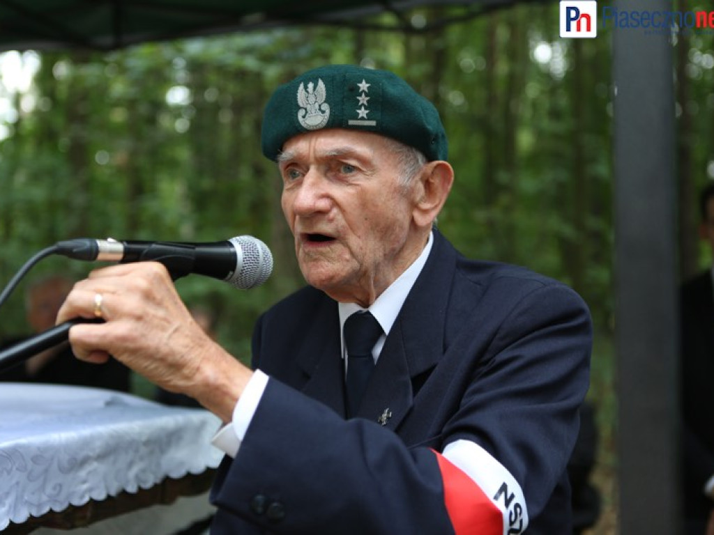 Oddali hołd poległym w Lasach Chojnowskich