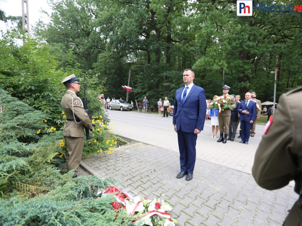 Oddali hołd poległym w Lasach Chojnowskich