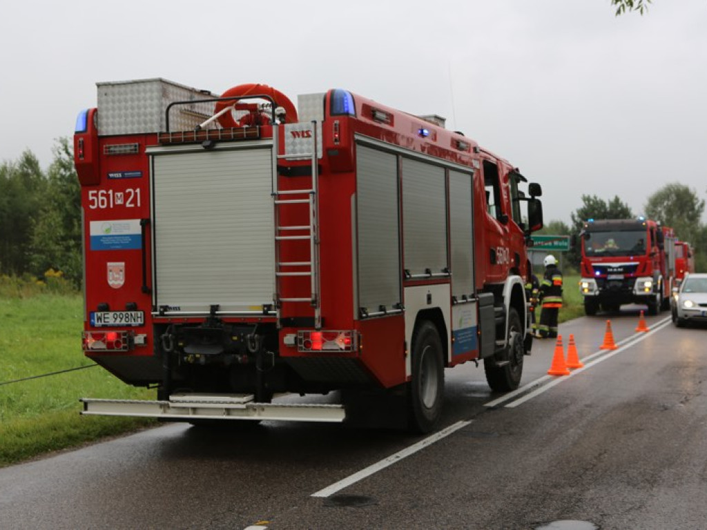 Uciekał przed seicento, skosił słup