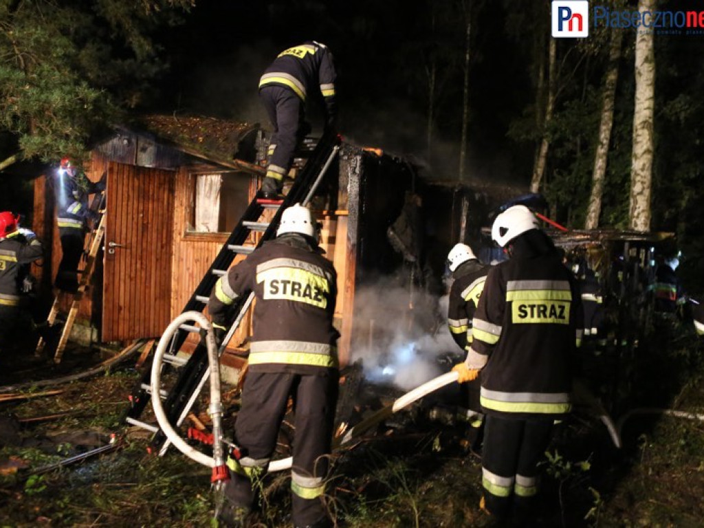 Pożar domku letniskowego w Jeziórku. Wieś tonie w ciemnościach