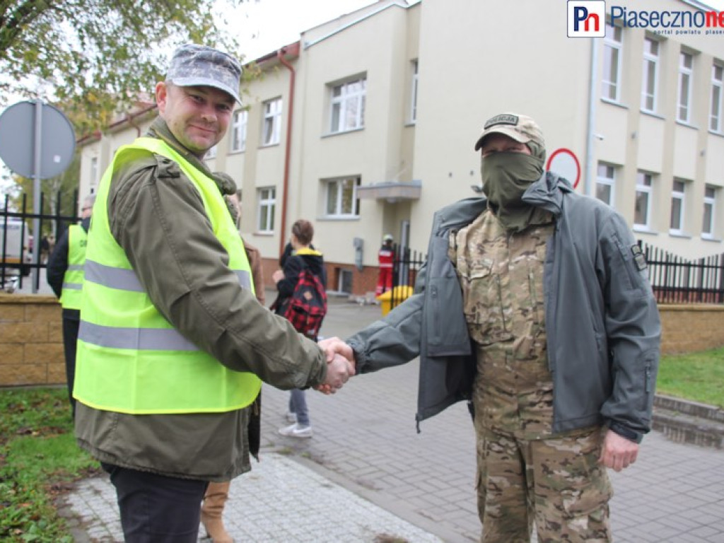 Wybuch, strzały i ewakuacja rannych