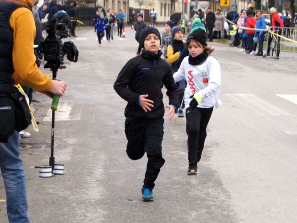 Górka znów dała w kość biegaczom. Za rok wystartują na dystansie nie 5, ale 10 km