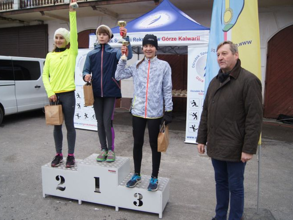 Górka znów dała w kość biegaczom. Za rok wystartują na dystansie nie 5, ale 10 km