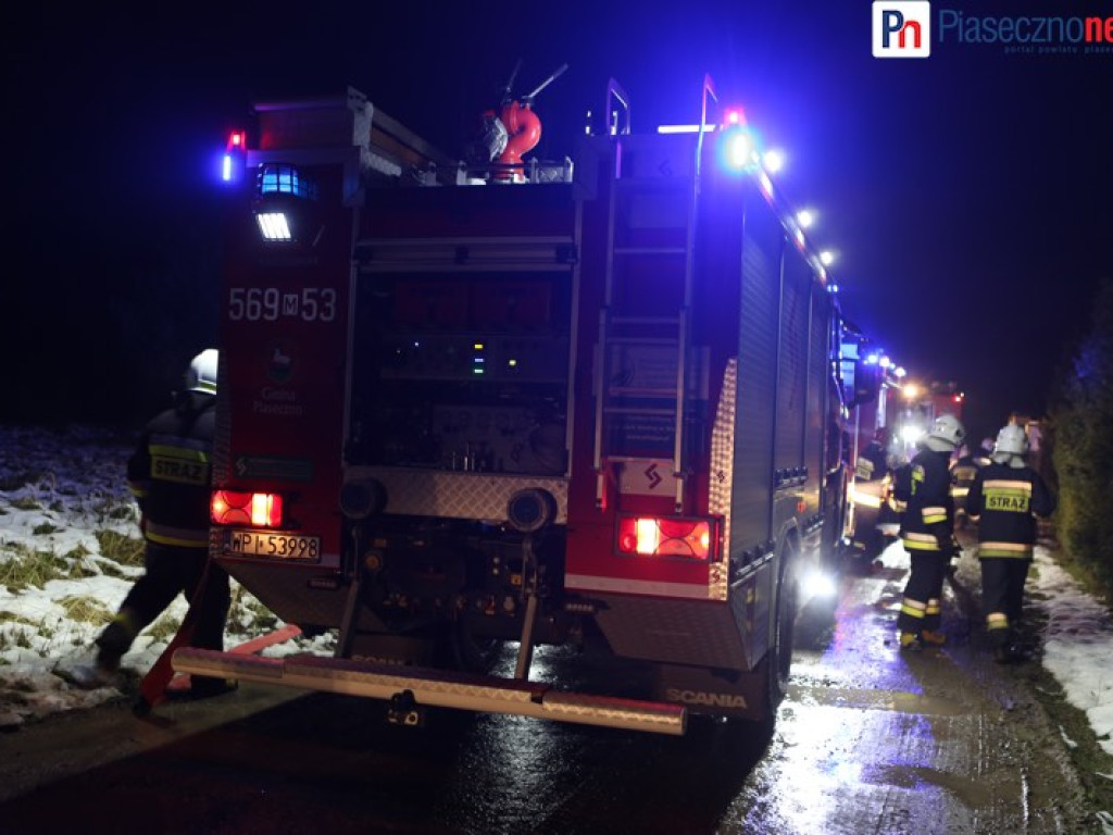 Pożar w Żabieńcu! Jedna osoba nie żyje, dwie w karetce