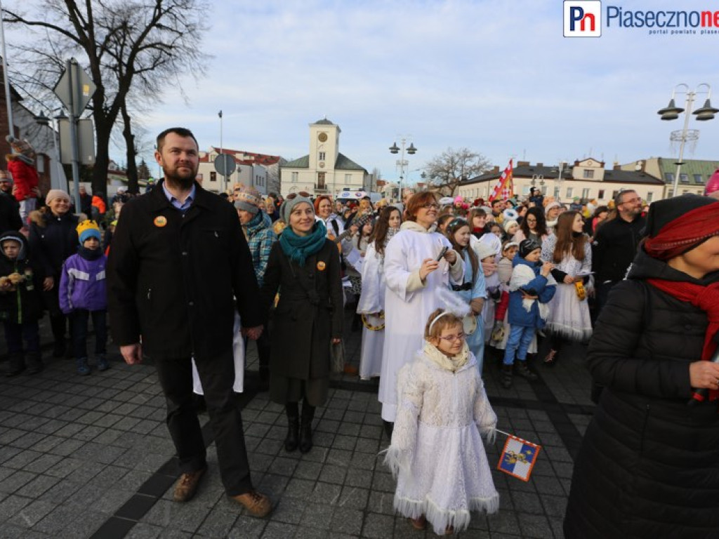 Takiego orszaku Trzech Króli Piaseczno dotąd nie widziało!