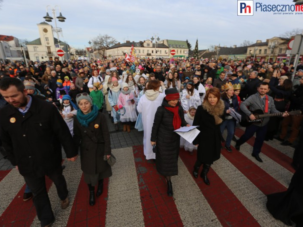 Takiego orszaku Trzech Króli Piaseczno dotąd nie widziało!