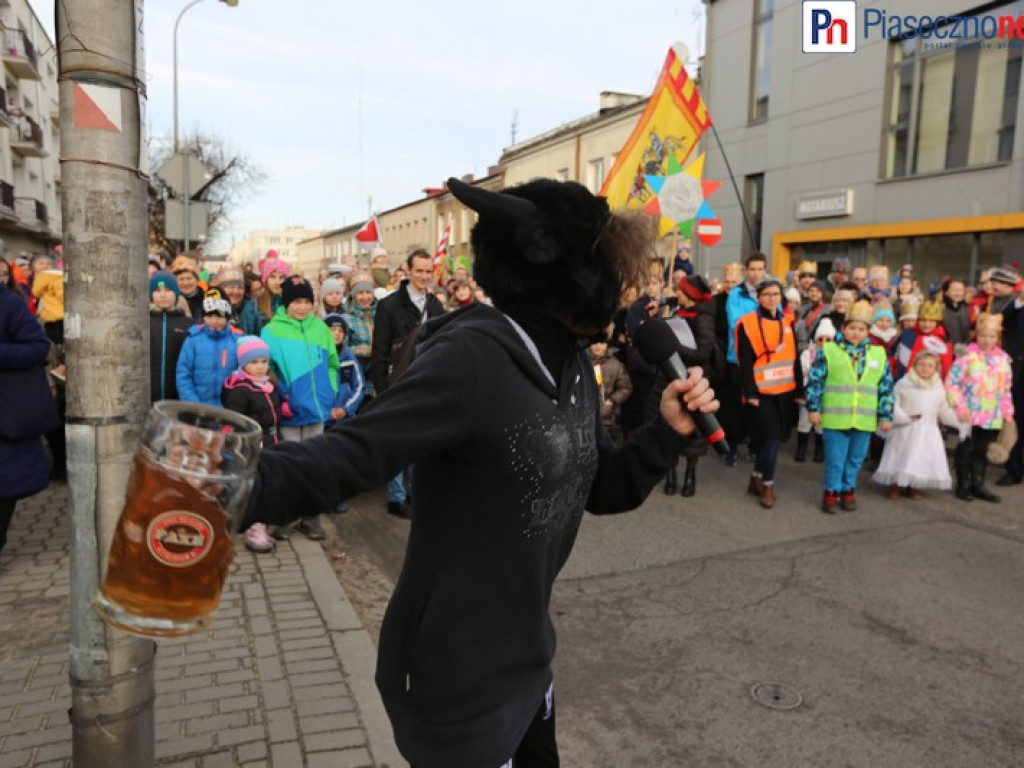 Takiego orszaku Trzech Króli Piaseczno dotąd nie widziało!