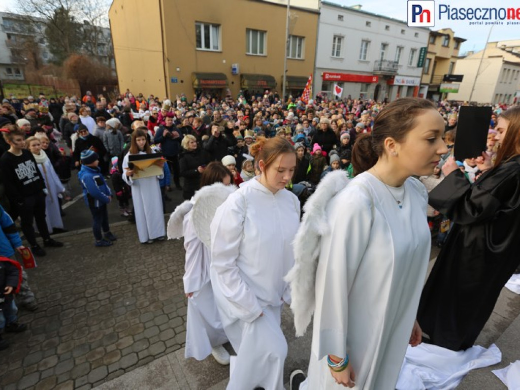 Takiego orszaku Trzech Króli Piaseczno dotąd nie widziało!