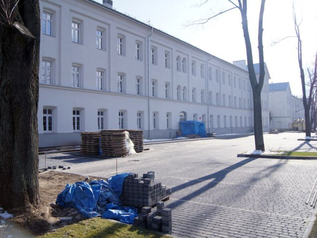 Zajrzeliśmy do 
