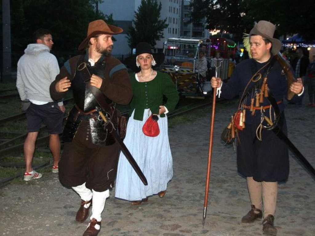 Piękna noc na kolei