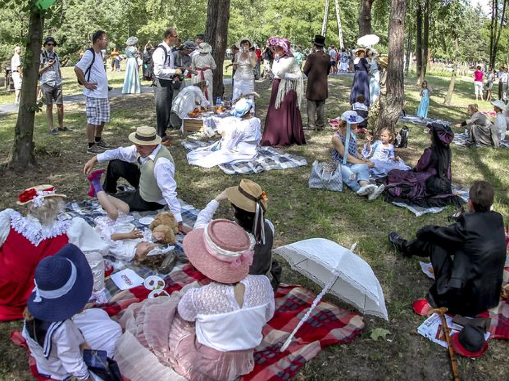 Nadchodzi piękna epoka, czyli dwa Dni Konstancina