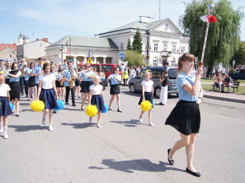 Kolorowa parada przeszła przez miasto! [zdjęcia] Przed nami jeszcze wiele atrakcji