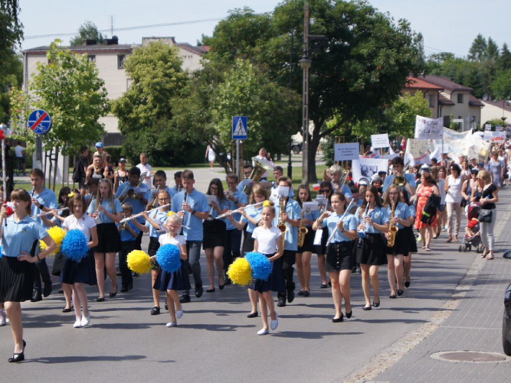 Kolorowa parada przeszła przez miasto! [zdjęcia] Przed nami jeszcze wiele atrakcji
