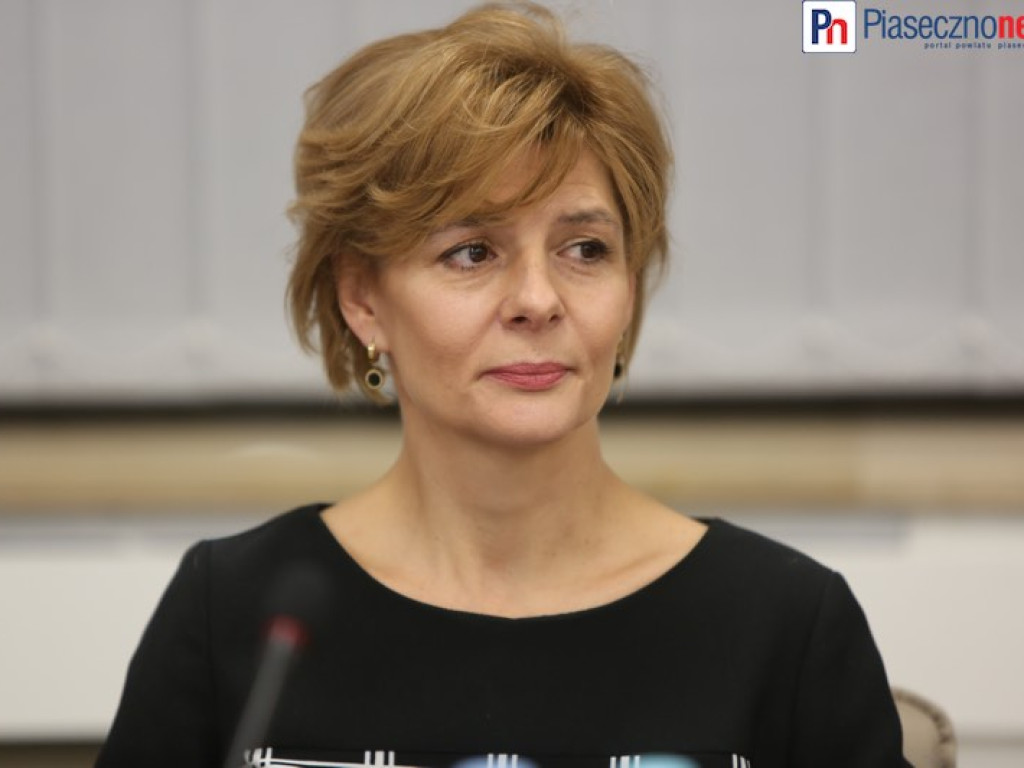 Pierwsza sesja nowych radnych! Burmistrz zaprzysiężony