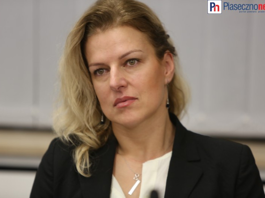 Pierwsza sesja nowych radnych! Burmistrz zaprzysiężony